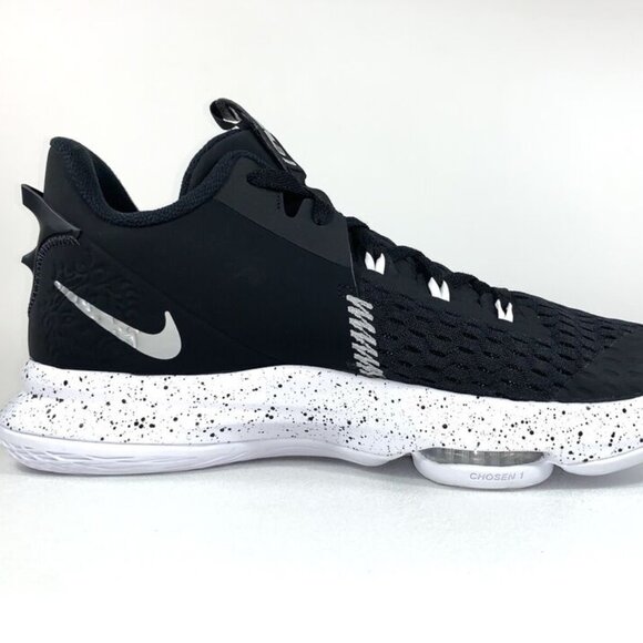 Nike LEBRON WITNESS 5🔥NIB Mens Nlack Basketball Training Shoes CQ9380-001 - Picture 4 of 8